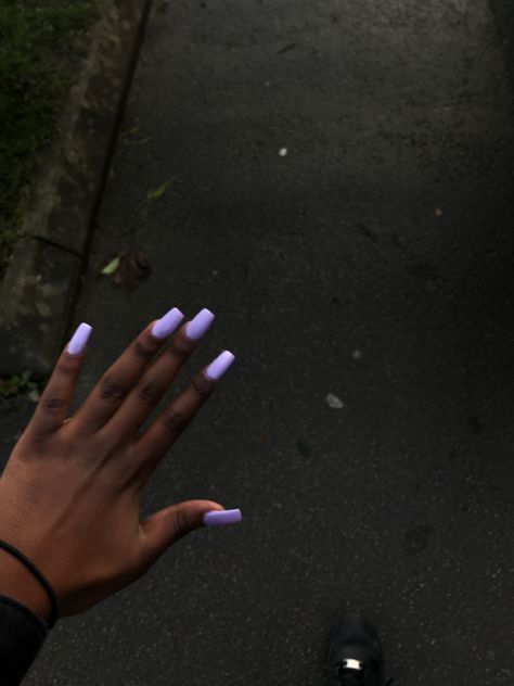 Purple acrylic nails on dark skin Plain Colour Nails Simple, Dark Skin Acrylic Nails, Purple Nails On Dark Skin, Short Acrylic Nail Colors, Purple Gel Acrylic Nails, Purple Nails Black Women, Light Purple Toe Nails, Acrylic Nails Light Purple, Dark Purple Short Nails