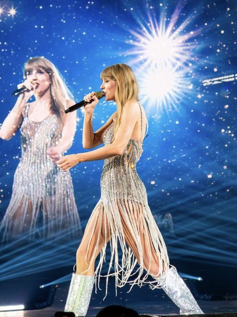 Fearless Dress, Eras Tour Fearless, Bye Bye Baby, Swift Tour, Taylor Swift Fearless, Tour Outfits, Taylor Swift Funny, Celebrity Perfume, Long Live Taylor Swift