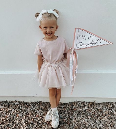 Blonde Twins, Preschool First Day, First Day Of Preschool, Preschool Girl, First Day Outfit, Twin Toddlers, Toddler School, Future Mom