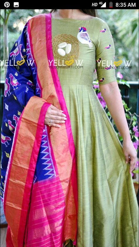 Pattu Dress, Kalamkari Dresses, Mehndi Dress, Long Gown Design, Kids Blouse Designs, Anarkali Dress Pattern, Sari Blouse Designs, Long Kurti Designs, Kurta Neck Design