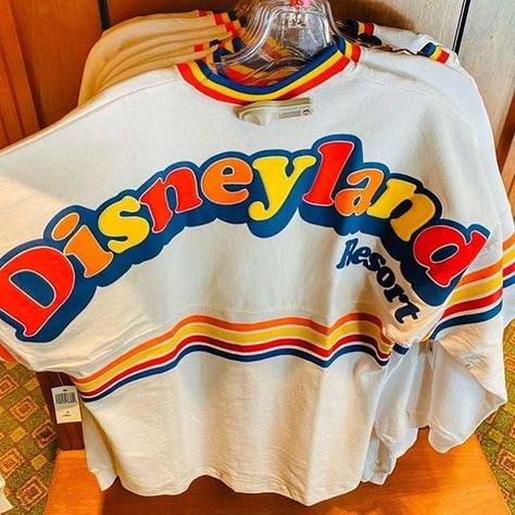 Disneyland Christmas Outfit, Disneyworld Outfit, Disney Parks Outfits, In With The Old, Rainbow Explosion, Mickey Mouse Outfit, Disneyland Christmas, Cute Disney Outfits, Disney Merch