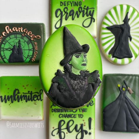 Priscilla and Angela on Instagram: “Have a Wicked Halloween, everyone! Honored to make a few cuties especially for my favorite Elphaba, the marvelously talented @jessicavosk 💚…” Wicked Cookies Decorated, Wicked Cake Ideas, Wicked Cookies, Wicked Party, Movie Food, Defying Gravity, Cookies Decorated, Birthday Themes, Iced Cookies