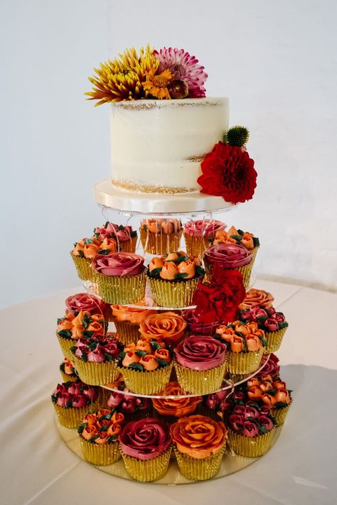 Wedding Cupcake Ideas Top Tier Cake Kristian Leven #wedding #cupcakes Red And Yellow Wedding Cake, Orange Wedding Cupcakes, Fall Cake Ideas, Afternoon Tea Cake Stand, Fall Wedding Cupcakes, Barn Wedding Cakes, Colourful Cake, Tea Cake Stand, Autumn Wedding Cakes