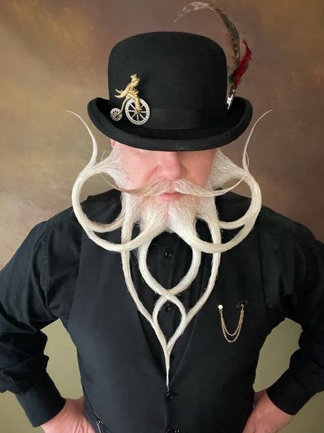 @Steampunk_T"Did a little bit of Steampunk styling for another recent beard competition."Paul Kennedy is a member of our group on Facebook Beard Competition, Crazy Beard, Diy Beard, Steampunk Top, Comedy Pictures, Steampunk Tendencies, Steampunk Top Hat, Drag King, Awesome Beards