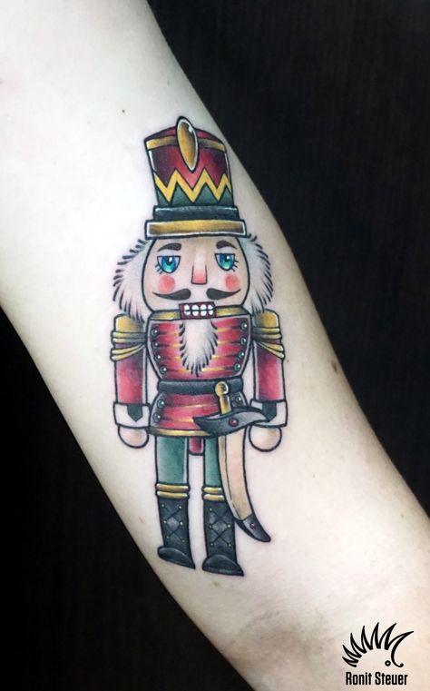 tattoo by Ronit Steuer   kipodd@gmail.com Nutcracker Tattoo, Christmas Tattoo Ideas, Reindeer Tattoo, Holiday Tattoos, Arm Tattos, Tattoo Special, Christmas Tattoos, Belle Tattoo, Wreath Tattoo