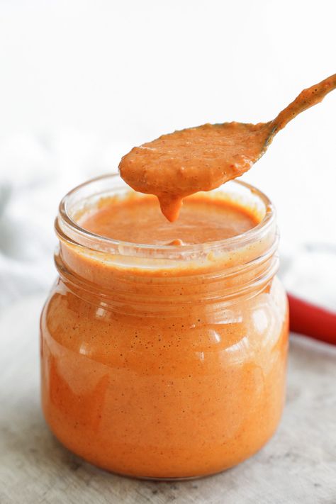 Taco Bell Chipotle Sauce, Creamy Chipotle Sauce Recipe, Peri Peri Sauce Recipe, Chipotle Sauce Recipe, Paleo Honey Mustard, Taco Bell Sauce, Creamy Chipotle Sauce, Homemade Chipotle, Honey Mustard Dipping Sauce