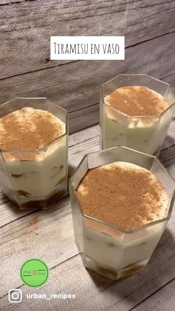 Urban_recipes on Instagram: "Sábado y esta para hacerse este tremendo postre ! TIRAMISU en vaso y les aseguro que es una locura ! Les dejo la receta : - 200 ml de crema de leche - 200 gr de queso mascarpone - 200 ml de leche condensada - vainillas ( cantidad necesaria) - cafe (cantidad necesaria) - 1 cdta es de vainilla - 1 cda de Dulce de leche repostero ( se que no lleva pero a mi me encanta ) Vas a batir la crema con la leche condensada y el queso Moja las vainillas en café Arma los vasos como muestro en el vídeo y a disfrutar ! Tienen que probarlo ! Es demasiado rico ! #tiramisu #tiramisucake #postreenvaso #tiramisuenvasitos #postres #postresfaciles #postressaludables #dessert #dessertlover #urban_recipes #recetas #recetassaludables #sabado" August 20, Instagram S, Pastry, Cafe, Dessert, On Instagram, Instagram, Tiramisu