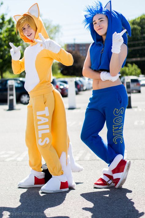 Tails Costume Diy Sonic, Sonic Tails Costume, Sonic The Hedgehog Halloween Costume, Sonic X Tails, Tails Costume, Sonic Cosplay, Sonic The Hedgehog Costume, Sonic Costume, Sonic Tails