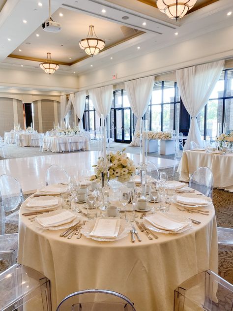 Eagles Nest Golf Club Wedding, Country Club Wedding Decor, White Summer Wedding, Country Club Reception, Wedding Reception Layout, Golf Clubhouse, Wedding Reception Hall, Reception Layout, Elegant Summer Wedding