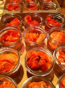 Canning smoked salmon with jalapeno.  Easy recipe, includes brine recipe. Canning Smoked Fish, Canned Smoked Salmon Recipes, Canning Salmon, Smoked Salmon Brine, Fishing In Alaska, Canned Salmon Recipes, Easy Canning, Best Salmon, Pressure Canning Recipes