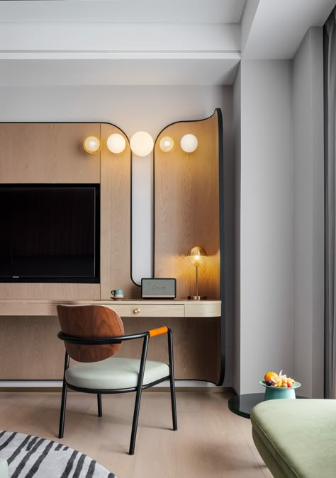 Hotel Indigo Hangzhou Uptown - Studio Carter :: Behance Hotel Desk Design, Elegant Hotel Room, Hotel Tv Wall Design, Hotel Tv Unit, Desk Hotel Room, Small Hotel Room Interior, Hotel Room Design Luxury Modern, Small Hotel Room Design, Luxury Small Bedroom Design