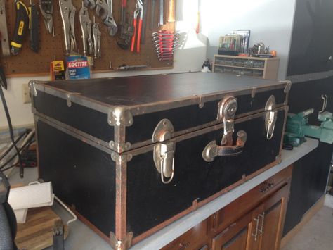 Old Trunk Redo, Trunk Redo, Trunk Makeover, Metal Trunk, Sharpie Tie Dye, Metal Trunks, Vintage Trunk, Old Trunks, Vintage Trunks