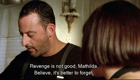 Léon the professional (1994) dir. Luc Besson Leon Matilda, The Professional Movie, Professional Quotes, Leon The Professional, Cinema Quotes, Luc Besson, Jean Reno, Motivational Movie Quotes, Love Aesthetic