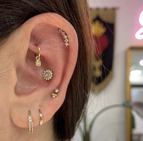 Mismatched Ear Piercings, Piercing Curation Ideas, Piercing Curation, Ear Inspiration, Ear Curation, Ear Peircings, Piercing Inspo, Boho Jewels, Cool Ear Piercings