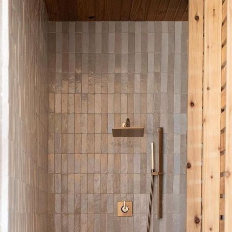 Riad Tile on Instagram: "We��’re in the mood for a more subdued color palette this week (sorry, Barbie) and loving the subtle stripes @cm.interiors achieved with our Natural White and Glazed Clay 2x6 Zellige. this outdoor shower looks like the perfect place to try and beat the heat! 📸: @cm.interiors #riadtile #riadtilezellige #zelligenaturalwhite26riadtile #zelligeglazedclay26riadtile #handmade #morocco #zellige #zelligetiles #outdoorliving #outdoorshower #itstoohot #heatwave #stripes #tiledes Zellige Tile Bathroom, Riad Tile, Natural Tile, Striped Tile, House Dream, Apartment Makeover, Zellige Tile, Modern Baths, Guest Bath