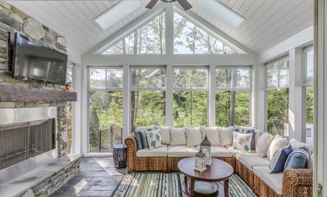 Craftsman Sunroom, Sunroom Remodel, Sunroom Windows, Small Sunroom, All Season Room, Screened Porch Designs, 4 Season Room, 3 Season Room, Four Seasons Room