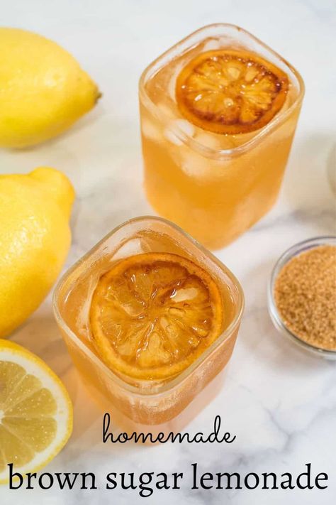 Totally refreshing brown sugar lemonade made using only 3 ingredients. It's easy to prepare and makes an absolutely flavorful lemonade drink! #brownsugarlemonade #decoratedtreats #lemonaderecipe #brownsugarlemonaderecipe Fall Lemonade Flavors, Lemonade Flavors Recipes, Unique Lemonade Recipes, Flavored Lemonade Recipes With Syrup, Lemonade Flavor Ideas, Fall Lemonade Recipe, Holiday Lemonade, Fall Lemonade, Spiced Lemonade