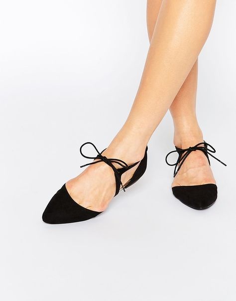 9 Black Flats That Are Dressy Enough For Work & Happy Hour Dressy Black Flats, Dressy Flats Shoes, Basic Sandals, Pointed Flats Shoes, Dressy Flats, Flat Shoe, Pointed Flats, Womens Summer Shoes, Flip Flop Shoes