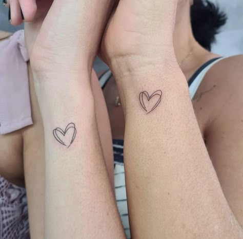 Double Love Heart Tattoo, Tattoo Mama E Hija, Vegas Tattoos, Little Heart Tattoos, Love Heart Tattoo, Mum Tattoo, Tattoo Mom, Butterfly Hand Tattoo, Fineline Tattoos