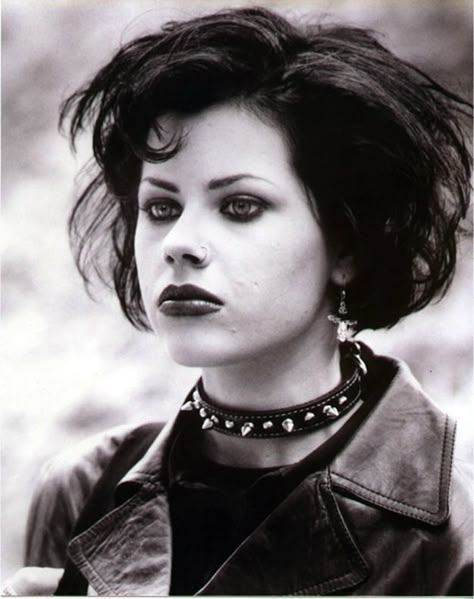 Fairuza Balk is actually a Wiccan in real life. | 34 Facts About Scary Movies That Will Blow Your Mind Nancy The Craft, Christian Vieri, Fairuza Balk, Nancy Downs, The Craft 1996, The Craft Movie, Look 80s, Empire Records, 90s Goth