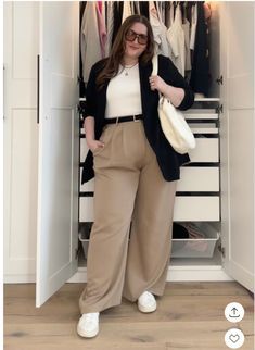 Dark Feminine Fashion, Wide Leg Trousers Outfit, Casual Plus Size Outfits, Plus Size Fall Outfit, Plus Size Fall, Feminine Fashion, Dark Feminine, Summer Lookbook, Stylish Plus