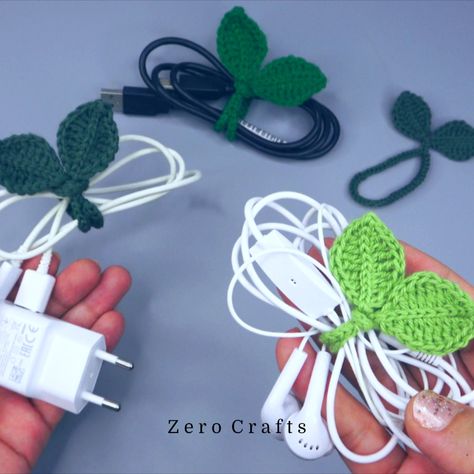 Earbud Holder Crochet, Crochet Cable Organizer Pattern, Crochet Cord Keeper Pattern Free, Crochet Charger Holder, Crochet Cord Keeper, Crochet Cable Holder, Crochet Ear Bud Holder Pattern, Crochet Cable Organizer, Crochet Cable Cover