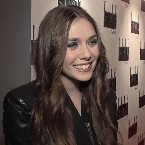 Elizabeth Olsen Icons, Elizebeth Olsen, Lizzie Olsen, Elizabeth Olsen Scarlet Witch, Scarlett Witch, Marvel Actors, Wanda Maximoff, Elizabeth Olsen, Scarlet Witch