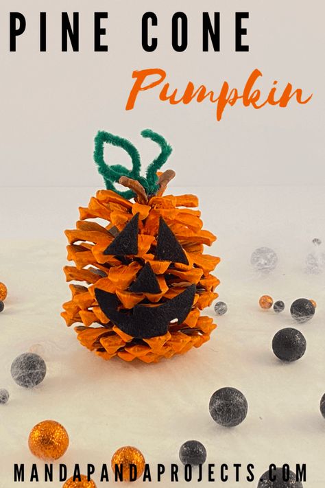 Halloween Pine Cone Pumpkin: Pine Cone spOOktakular Easy Halloween Crafts For Toddlers, Fun Fall Crafts For Kids, Halloween Nature, Pinecone Crafts Kids, Cone Crafts, Halloween Craft Projects, Pine Cone Art, Nature Craft, Acorn Crafts