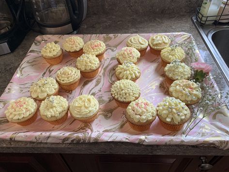 We made these amazing cupcakes yesterday for Cici’s 20th birthday. The girls did a great job decorating them. So pretty and delicious. 🤗 20 Birthday Cupcakes, 20th Birthday Cupcakes, Poppy Seed Cupcakes, Lemon Poppy Seed Cupcakes, Cream Cheese Buttercream Frosting, Amazing Cupcakes, Lemon Cream Cheese, Cream Cheese Buttercream, Lemon Poppy Seed