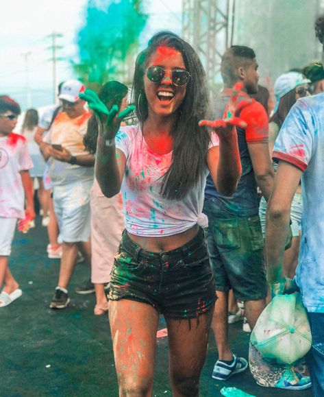 Holi Party Video, Holi Hd Photo, Holi Party Outfit, Holi Outfit Ideas, Holi Photoshoot Ideas, Holi Aesthetic, Holi Outfits, Holi Outfit, Holi Photoshoot