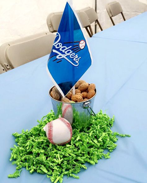 Dodger Theme Birthday Party Centerpiece Ideas, Dodger Centerpieces Ideas, Dodgers Birthday Party Ideas, Dodgers Party Ideas, Dodgers Decorations, La Dodgers Birthday Party, Dodger Party, Dodgers Birthday Party, Dodgers Party