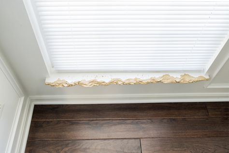 How to repair and replace an interior window sill and the window trim. This is a actually simple DIY project! Window Sill Decor Bedroom, Bathroom Window Sill Ideas, Window Sill Ideas, Bathroom Window Sill, Interior Window Sill, Window Sill Trim, Trendy Bathroom Tiles, Window Sill Decor, Interior Window