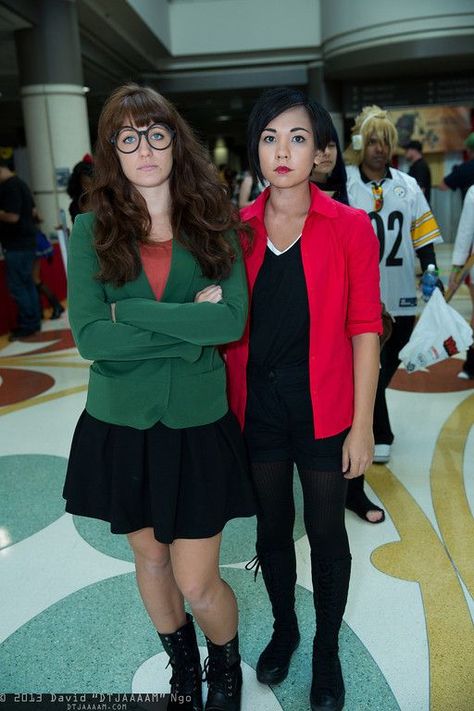 Lesbian Couple Halloween, Lesbian Couple Halloween Costumes, Daria Costume, Jane Lane, Daria Morgendorffer, Last Minute Costumes, Halloween Inspo, Fantasias Halloween, Best Photo Poses