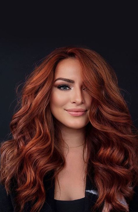 Red Blonde Brunette Hair, Cowgirl Red Hair, Beautiful Red Hair Color, Rambut Brunette, Red Hair Inspo, Ginger Hair Color, Copper Hair Color, Hair Color Auburn, Beautiful Red Hair