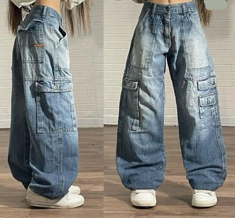 Big Baggy Jeans, Harajuku Street Fashion, Big Jeans, Picture Day Outfits, Big Pants, Hip Hop Women, Harajuku Fashion Street, Hip Hop Jeans, 2000s Clothes