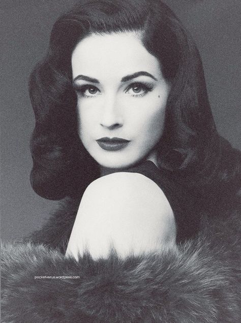 Dita Von Teese. I like her elegance. I think she advocates people to still wear outfits with class and elegance. I like her mole below her left eye. I just love her. Long Dark Hair, Dita Von, Dita Von Teese, Dark Hair, A Black, Long Hair, A Woman, Black And White, Hair