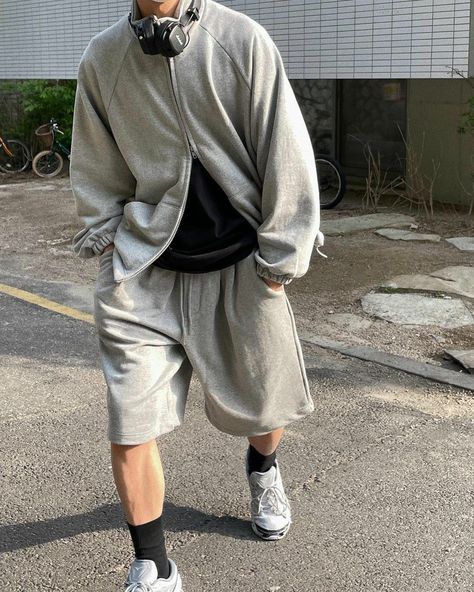 Gray Outfit Aesthetic Men, Male Athleisure, Gray Outfit Aesthetic, Outfit Aesthetic Men, Athleisure Outfits Men, Male Fits, Gray Outfit, Athleisure Summer, Aesthetic Men