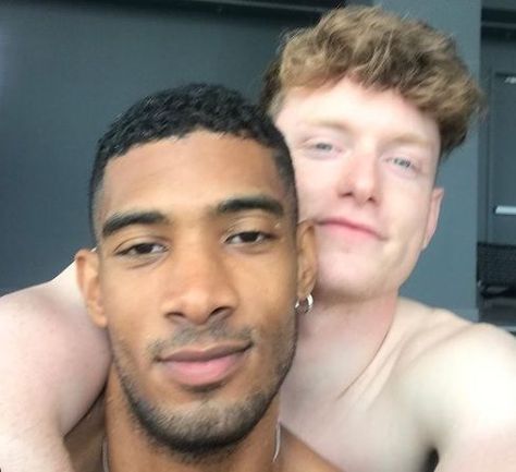 Interracial Couple, Gay Aesthetic, Gay Romance, Interracial Love, Black Couples Goals, Meet New People, Interracial Couples, Young Couple, Gay Love