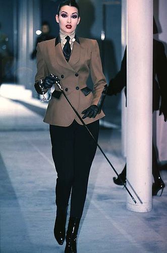 Thierry Mugler Haute Couture, Runway Fashion Couture, Thierry Mugler, Mode Vintage, Suit And Tie, Dress Code, Dandy, Costume Design, Couture Fashion