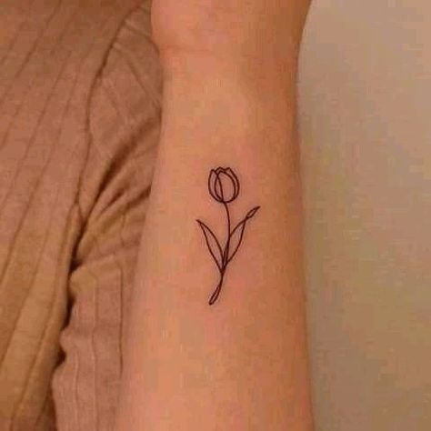 Tiny Linework Tattoo, Mini Tulip Tattoo, Small Tulip Tattoo, Small Tattoo Flower, Unique Tattoo Quotes, Cute Couple Tattoo, Quotes Tattoo Ideas, Tattoo Animation, Animation Tattoo