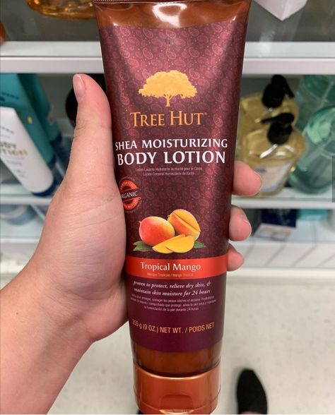 Mango Lotion, Smooth Skin Body, Fall Perfume, Body Hygiene, Bath And Body Works Perfume, Body Smells, Moisturizing Body Lotion, Healthy Skin Tips, Skin Essentials