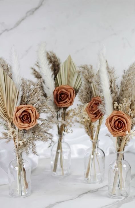 Boho Flowers In Vase, Desert Centerpieces Table Settings, Boho Farmhouse Wedding Table Decor, Bridal Shower Boho Centerpieces, Boho Chic Flower Centerpieces, Pampas’s Grass Centerpieces, Wedding Decorations Dried Flowers, Earth Tone Centerpieces, Simple Boho Centerpieces Diy