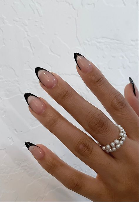 Black Nail Art Ideas, French Nails Acrylic, Nails Black French, Paznokcie Hello Kitty, Black French Nails, Almond Nails French, Hoco Nails, Paris Nails, French Tip Nail Designs