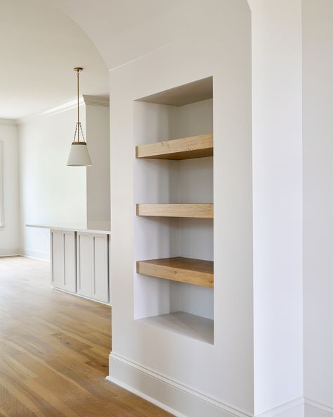 Taking a moment for these custom entryway details. ___________________________ #michaelallenhomes #michaelalleninteriors #dreamhome #floatingshelves #entrywaydesign #michaelalleninteriors #auburn #homedesignideas #homedesign #dreamhome #architecture #customdesign #homebuilding Recessed Shelving Ideas, Recessed Wall Niche Decor, Recessed Shelves Between Studs The Wall, Drywall Niche Shelves, Quartz Niche Shelf, Adobe Built In Shelves, Plaster Niche Shelves, Wall Niche Decor, Custom Entryway