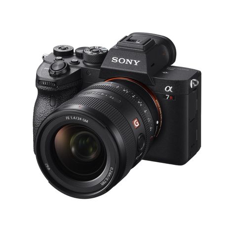 As you stay connected with friends and family, your Sony Alpha or RX camera can be a high-quality live-streaming powerhouse. Here's how to do it. Streaming Room, Streaming Camera, Full Frame Camera, Video Setting, Sony Camera, Sony Alpha, Best Camera, Full Frame, Live Broadcast