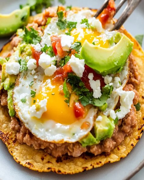 Breakfast Tostadas Recipe: Learn how to make easy, crispy breakfast tostadas with fresh ingredients for a perfect brunch or quick meal. Mexican Breakfast Tostada, Breakfast Tostada Recipes, Tostadas Breakfast, Tostada Breakfast, Easy Mexican Breakfast Ideas, Mexican Breakfast Tacos, Egg Tostada, Mexican Breakfast Ideas, Breakfast Tostada