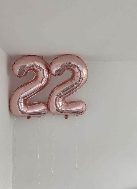 happy birthday party balloons 22nd Birthday Balloons, 22nd Birthday Instagram Story, 22 Balloons Number Aesthetic, 22nd Birthday Wallpaper, Birthday Party 22 Years, Happy Birthday 22 Years Girl, Its My Birthday 22 Years, 22 Birthday Quotes Instagram, 22nd Birthday Aesthetic