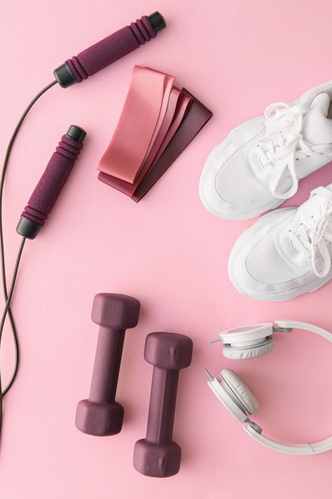 Home Fitness Aesthetic, Gym Pink Aesthetic, Workout Equipment Aesthetic, Fitness Flatlay, Gym Aesthetic Pink, Pink Fitness Aesthetic, Gym Equipment Aesthetic, Sport Aesthetic Gym, Pink Gym Aesthetic