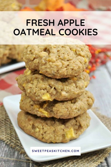 Fresh Apple Oatmeal Cookies, Fresh Apple Cookies Recipes, Oatmeal Apple Cookies, Oatmeal Desserts, Oatmeal Treats, Apple Cookies Recipes, Soft Oatmeal Cookies, Oatmeal Dessert, Oatmeal Apple