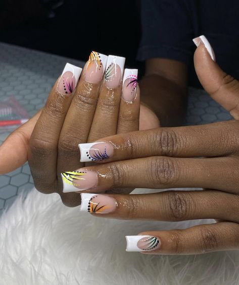 Short 90s Nails Acrylic, Short Nails Baddie Design, 90 Acrylic Nails, 90s Inspired Nails Short, 90s French Tip Nails Square, 90s Nail Art Design, Nail Design For Dark Skin Women, Old School Nail Designs 90s, 90s Style Nails